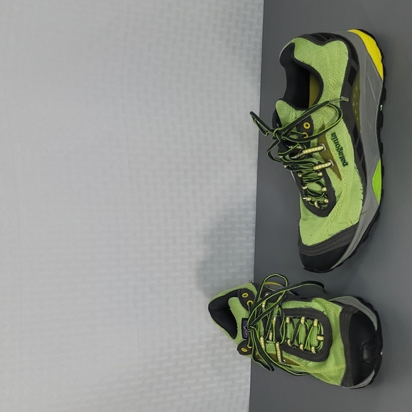 Patagonia Shoes - Patagonia tsali prickly pear sneakers size 9 great condition